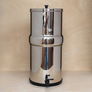 Small 6L British Berkefeld stainless steel gravity water filter system, like Travel Berkey.