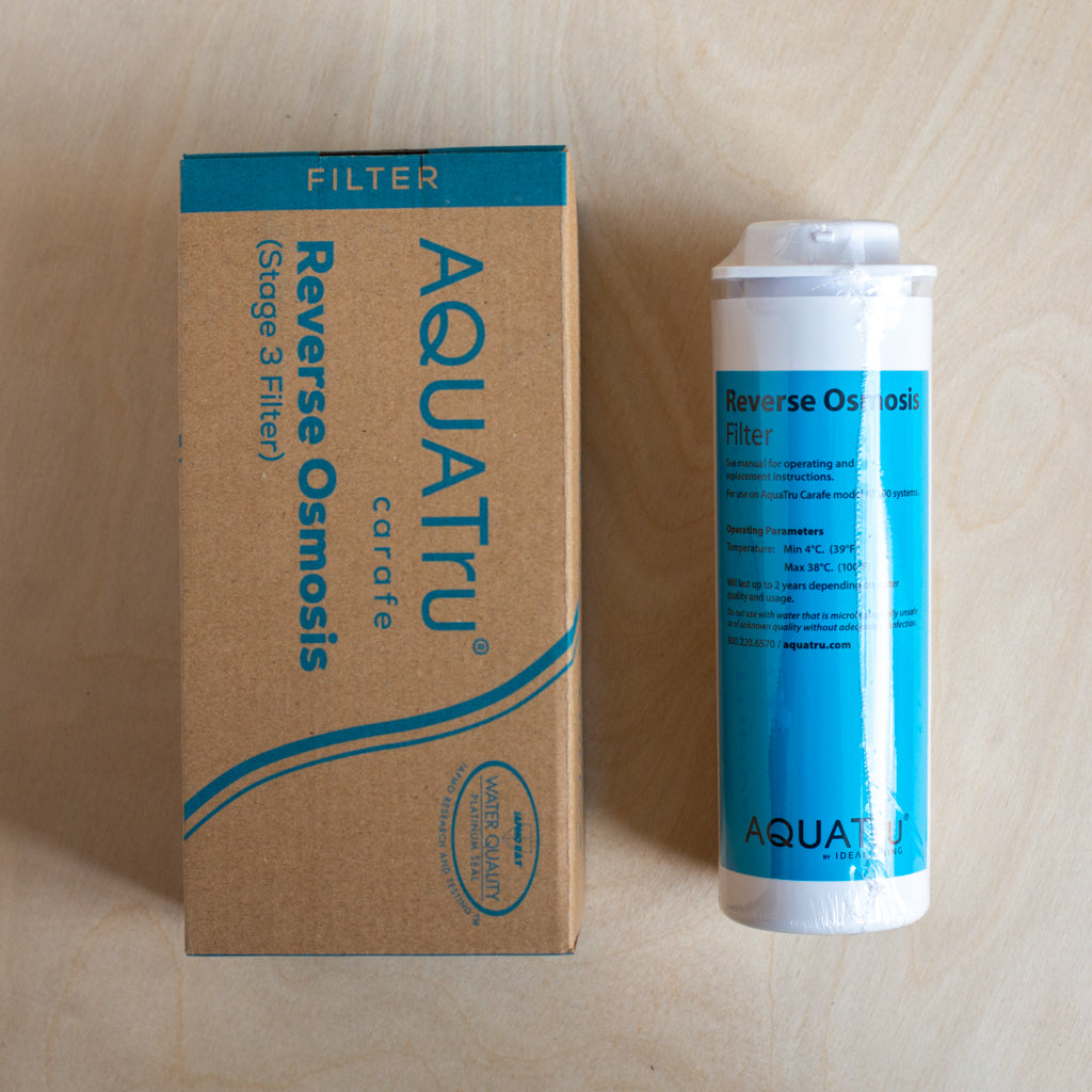 AquaTru Carafe Countertop Water Purifier Stage 3 Reverse Osmosis Filter shown with packaging