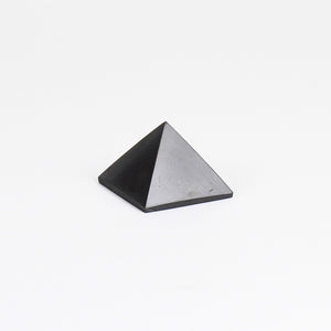 shungite pyramid polished 4cm